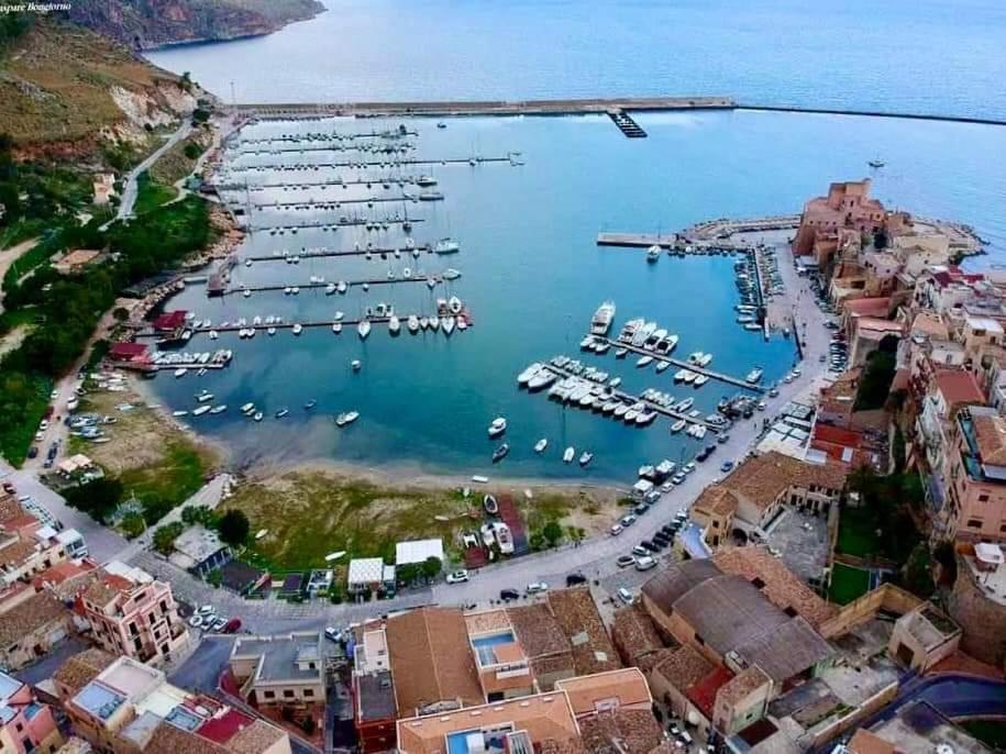 Golden House Apartment Castellammare del Golfo Bagian luar foto